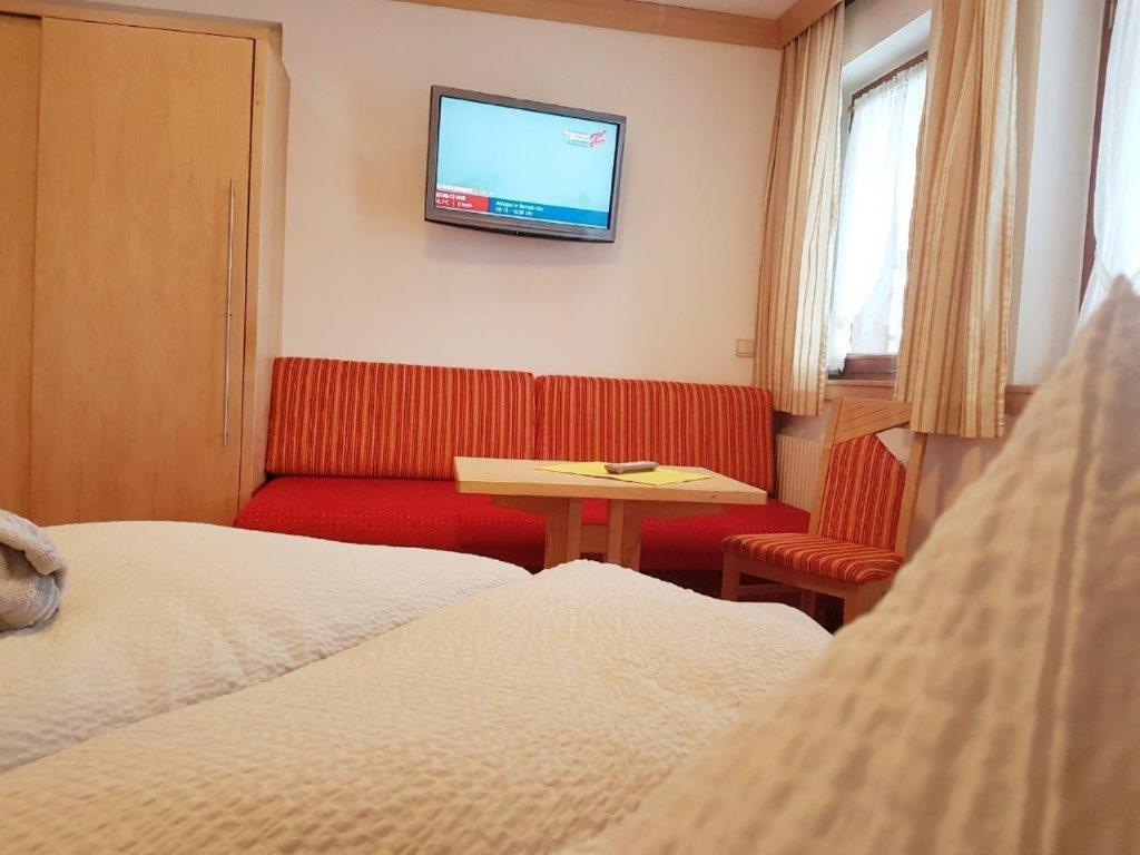 Gaestehaus Dorfbaeckerei Tux Zewnętrze zdjęcie